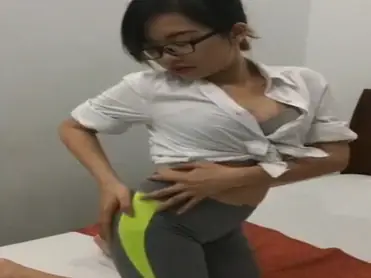 Cewek Kacamata Hot Seksi Ngentot Liar
