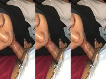 Dokumentasi Gadis Cantik Live Bersantai Kasur
