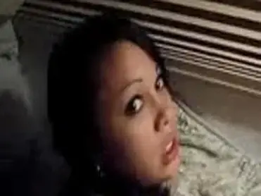 Gadis Cantik Pasrah Goyang Kasur Peraduan Hot