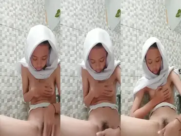 Ukhti Hijab Cantik Live Bersantai Kasur WC