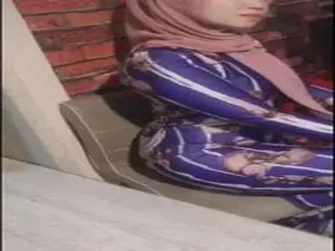 Ukhti Hijab Ungu Cantik Pasrah Servis Kasur